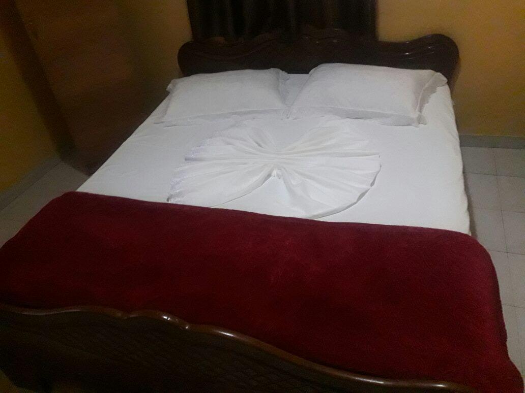 Dafina Hotel 地拉那 外观 照片