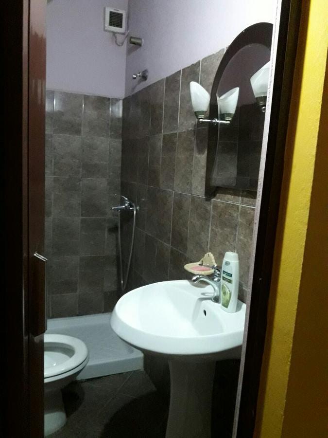 Dafina Hotel 地拉那 外观 照片