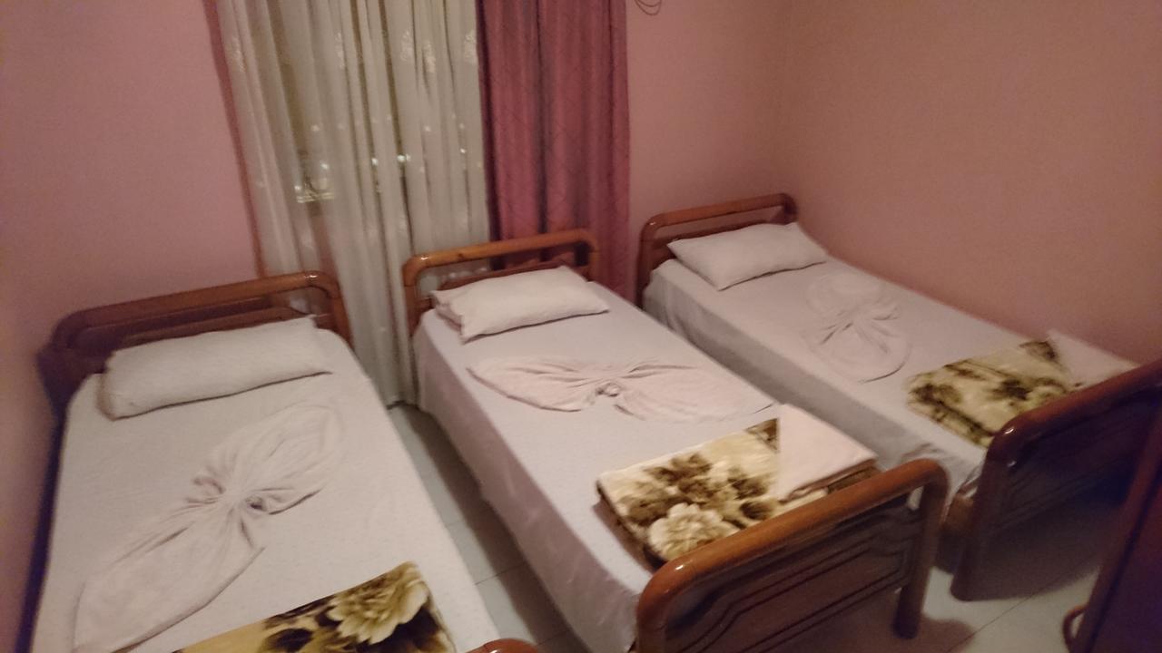 Dafina Hotel 地拉那 外观 照片
