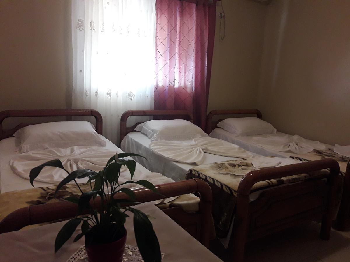 Dafina Hotel 地拉那 外观 照片